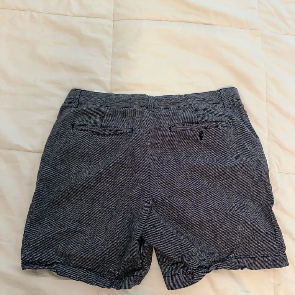 Banana Republic Navy and White Striped Linen-Blend Shorts